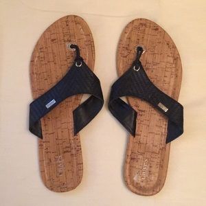 CHAPS flip flops